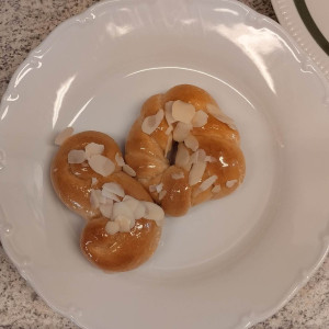 Pečení velikonočních jidášů